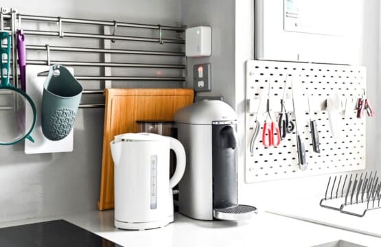 eb05b7c6 860f 4a lyIhe