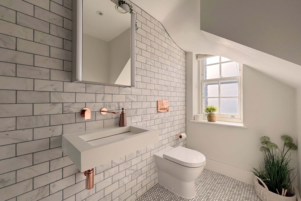 anartfuj3dtngfqusjq2