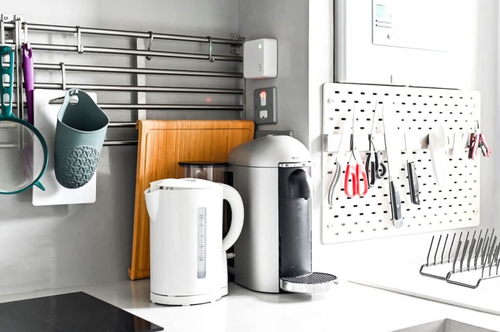 eb05b7c6 860f 4a lyIhe