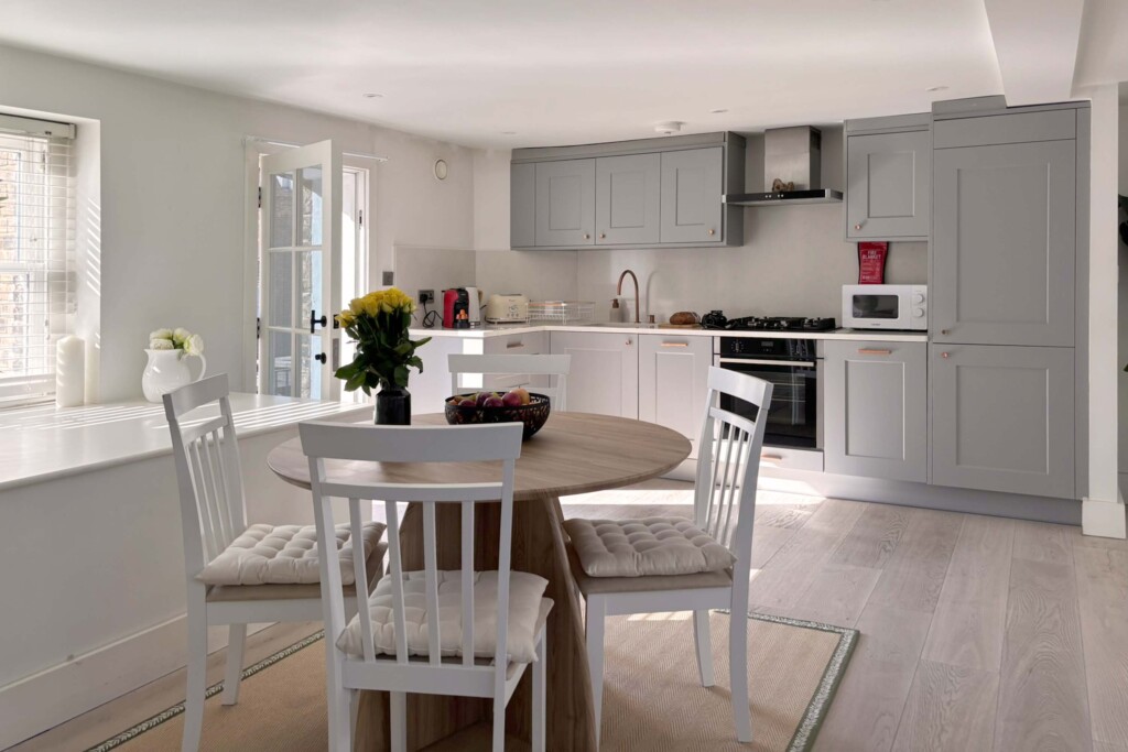 rphivfvkcbhhihhwcjys