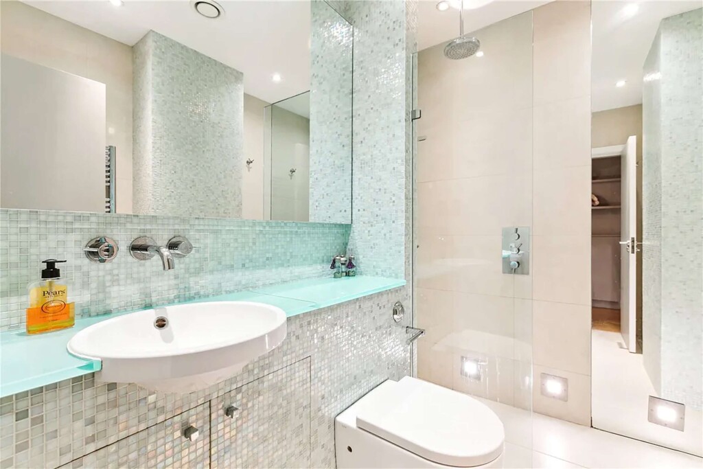 sreff1sf44dmv5aezm0q