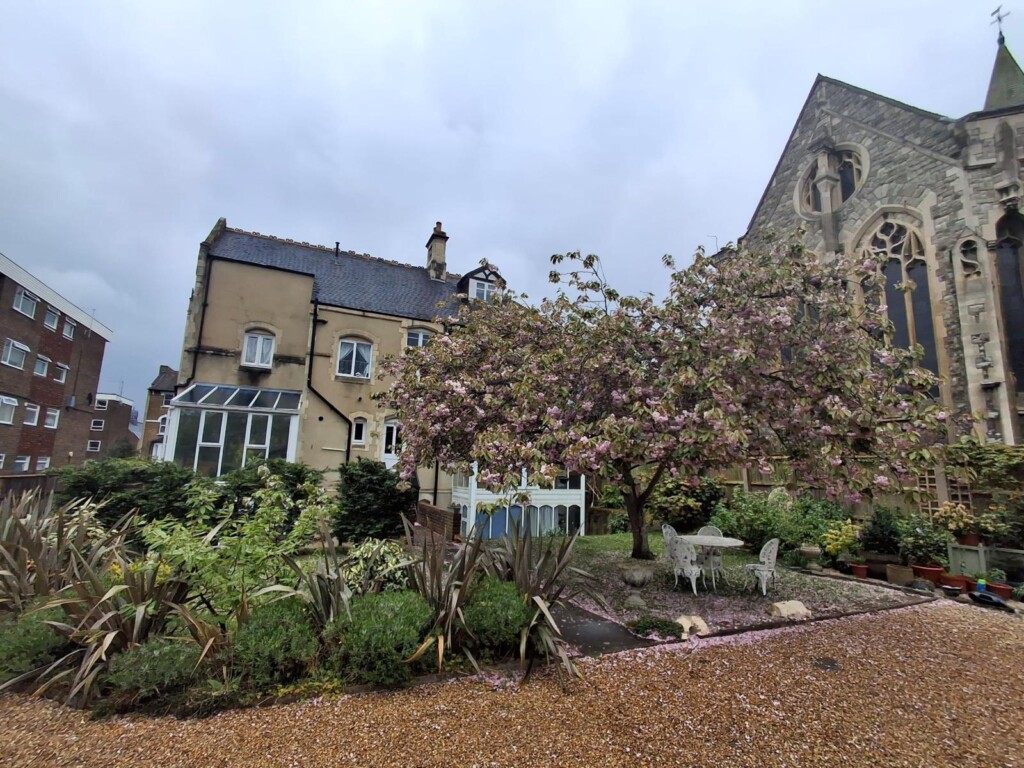 pif8jnmfpa54eufzbyfh