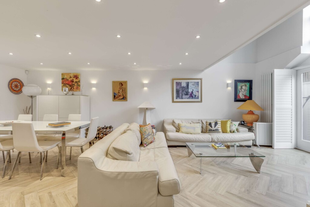 cmjuxg1twqemtrnrp4va