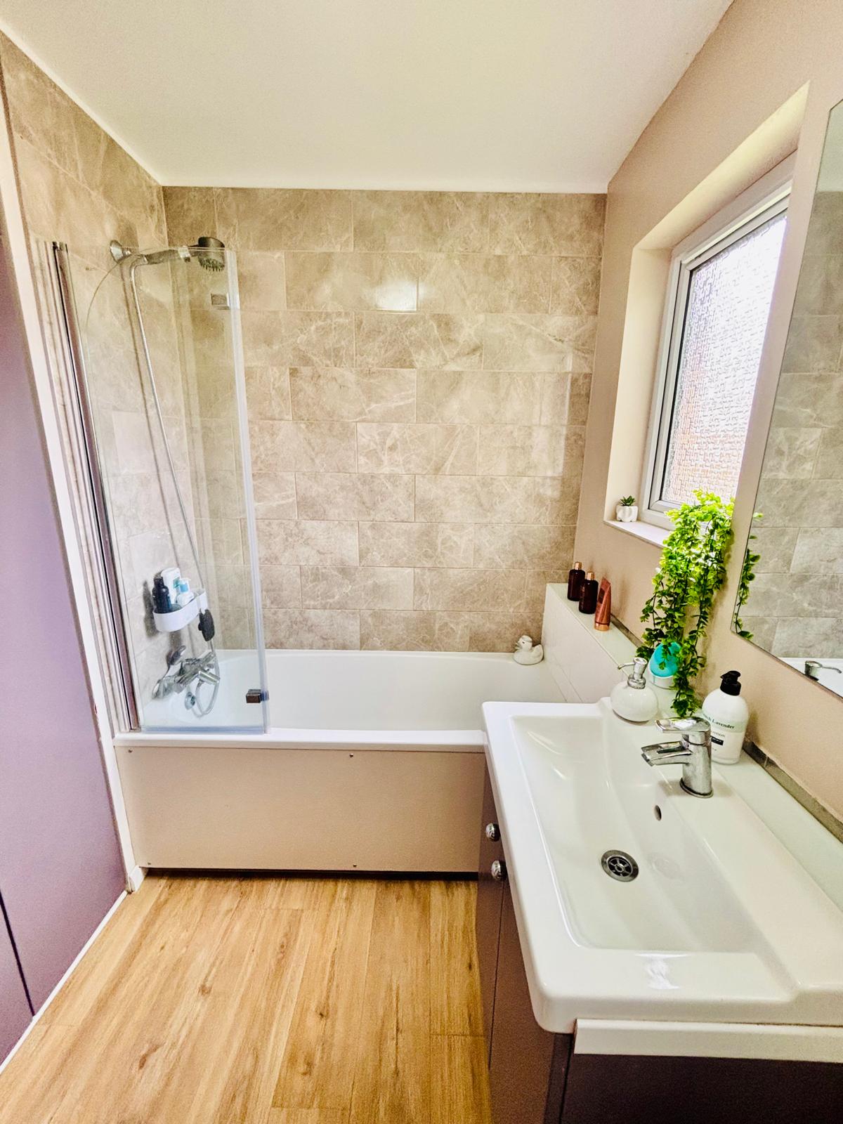 d72wv4vfvvxusnrz95in