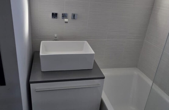 lqfdnq08jnaqujuciu94